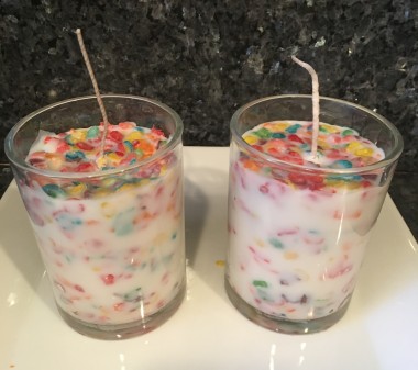 DIY Fruity Pebbles Candle
